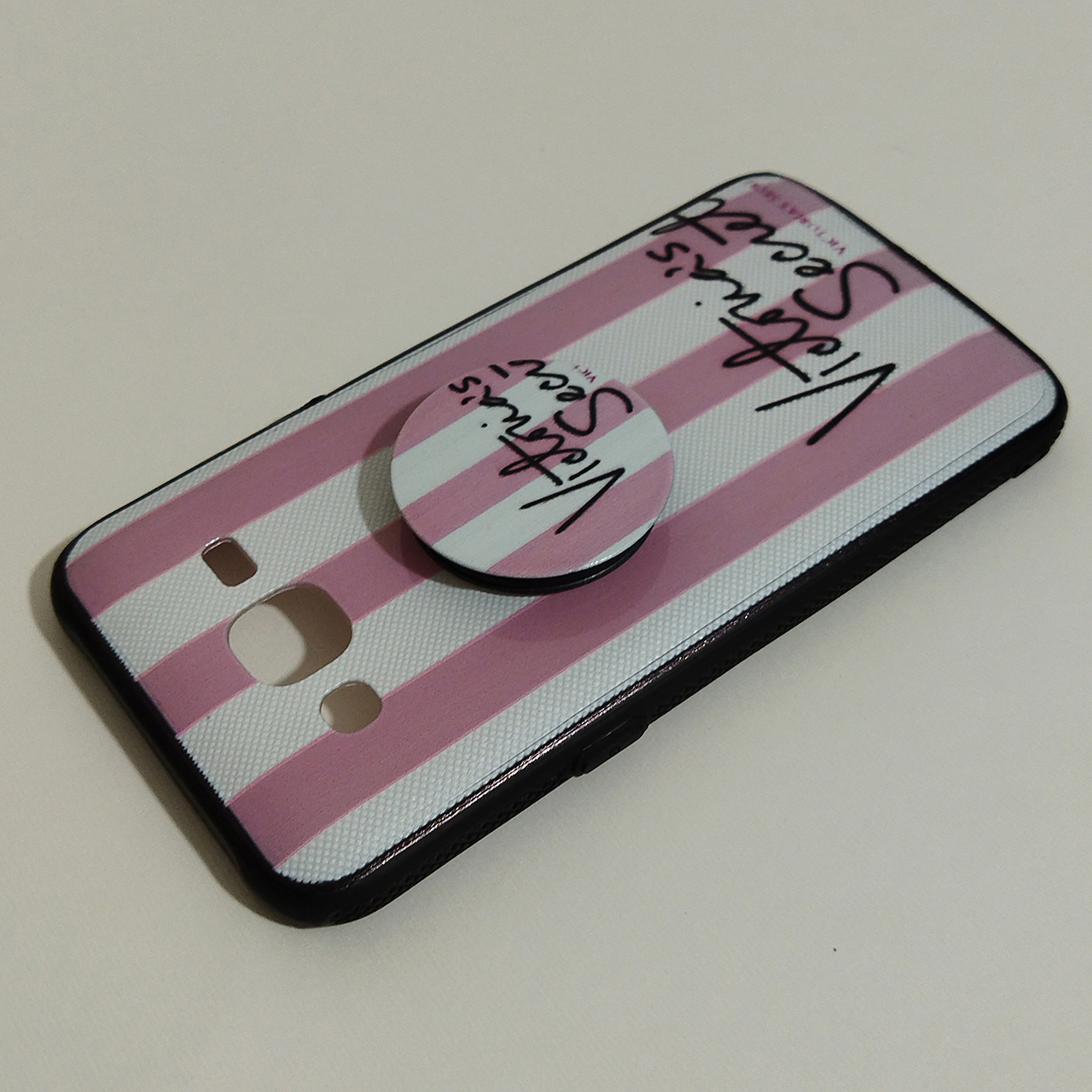 کاور کد 3522 مناسب برای گوشی موبایل سامسونگ J5 2015 به همراه پایه نگهدارنده-فروشگاه اینترنتی دارلین