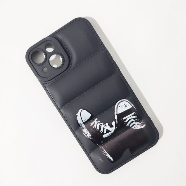 کاور کد 1180 مناسب برای گوشی موبایل اپل iPhone 13/14 مدل پافری طرح کتونی-فروشگاه اینترنتی دارلین